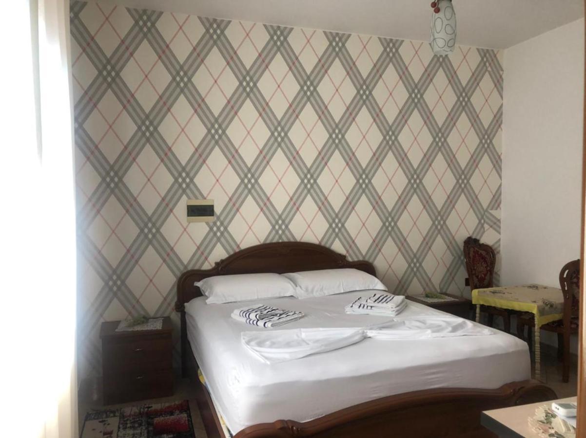 Fori Vodo Hotel Divjake Buitenkant foto