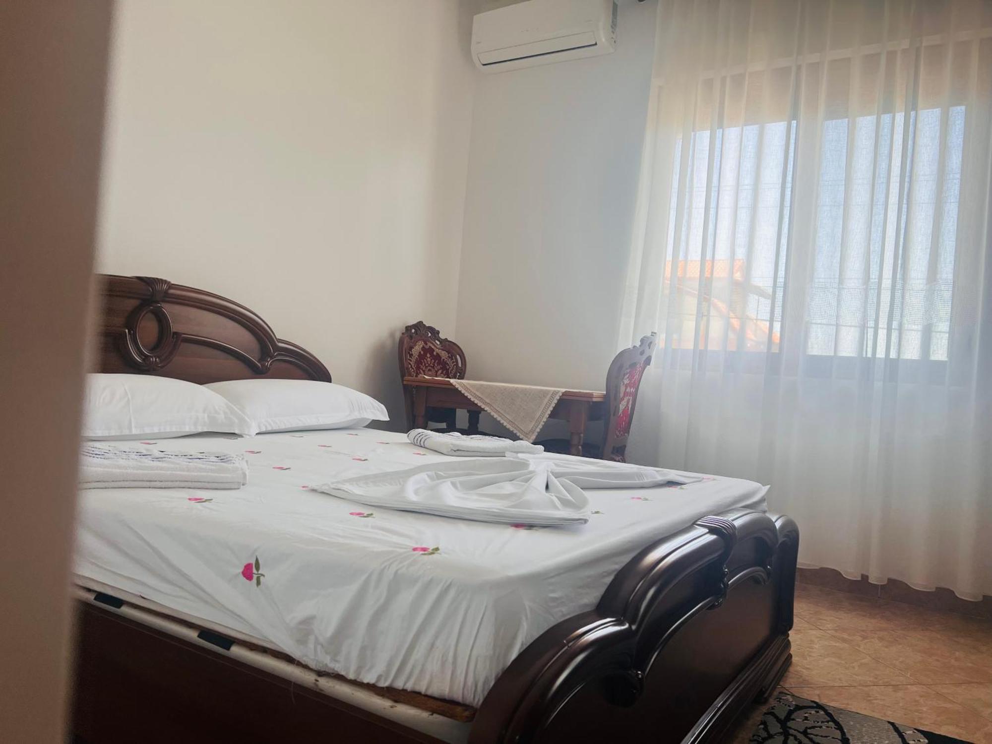 Fori Vodo Hotel Divjake Buitenkant foto