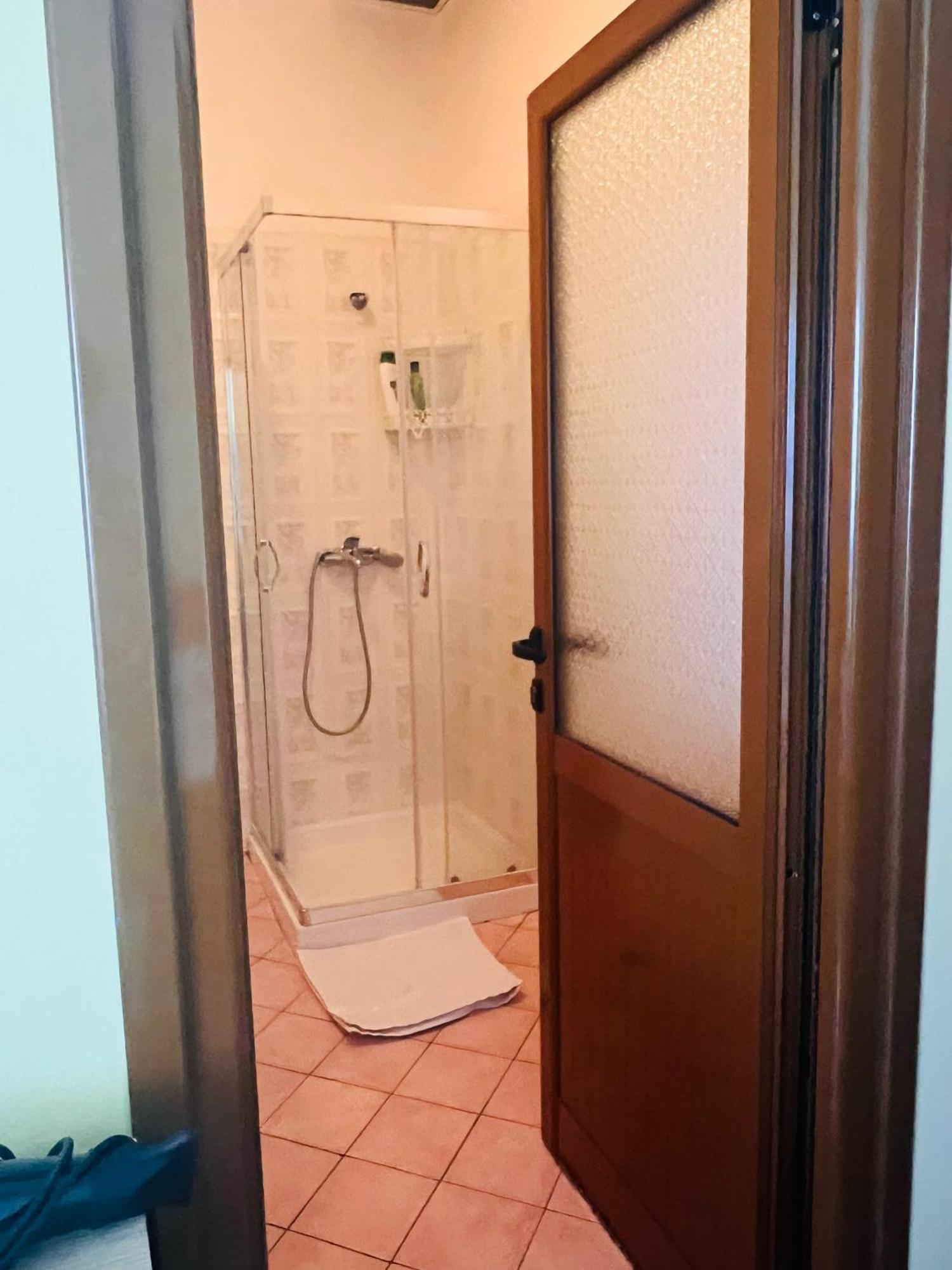 Fori Vodo Hotel Divjake Buitenkant foto